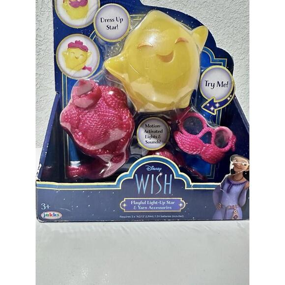 Disney Wish Interactive Role Play Star with Accessories (Ages 3+) - Picture 10 of 10